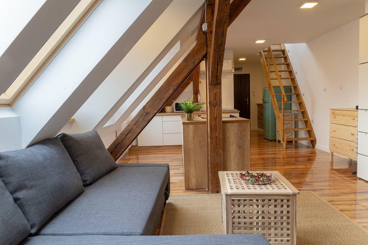 Апартаменты Lazy Days Attic City Center Катовице Экстерьер фото