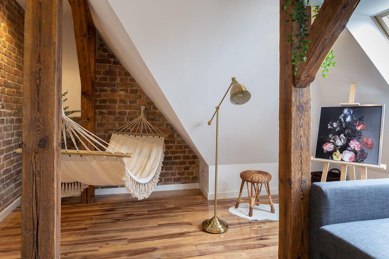 Апартаменты Lazy Days Attic City Center Катовице Экстерьер фото